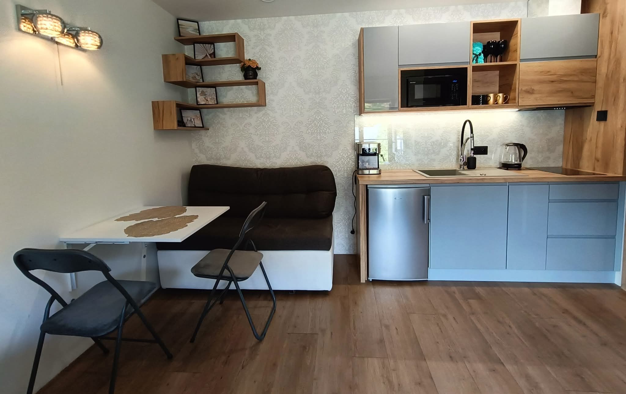 Aster Aparts Wyspa Sobieszewska — wnętrze apartamentu